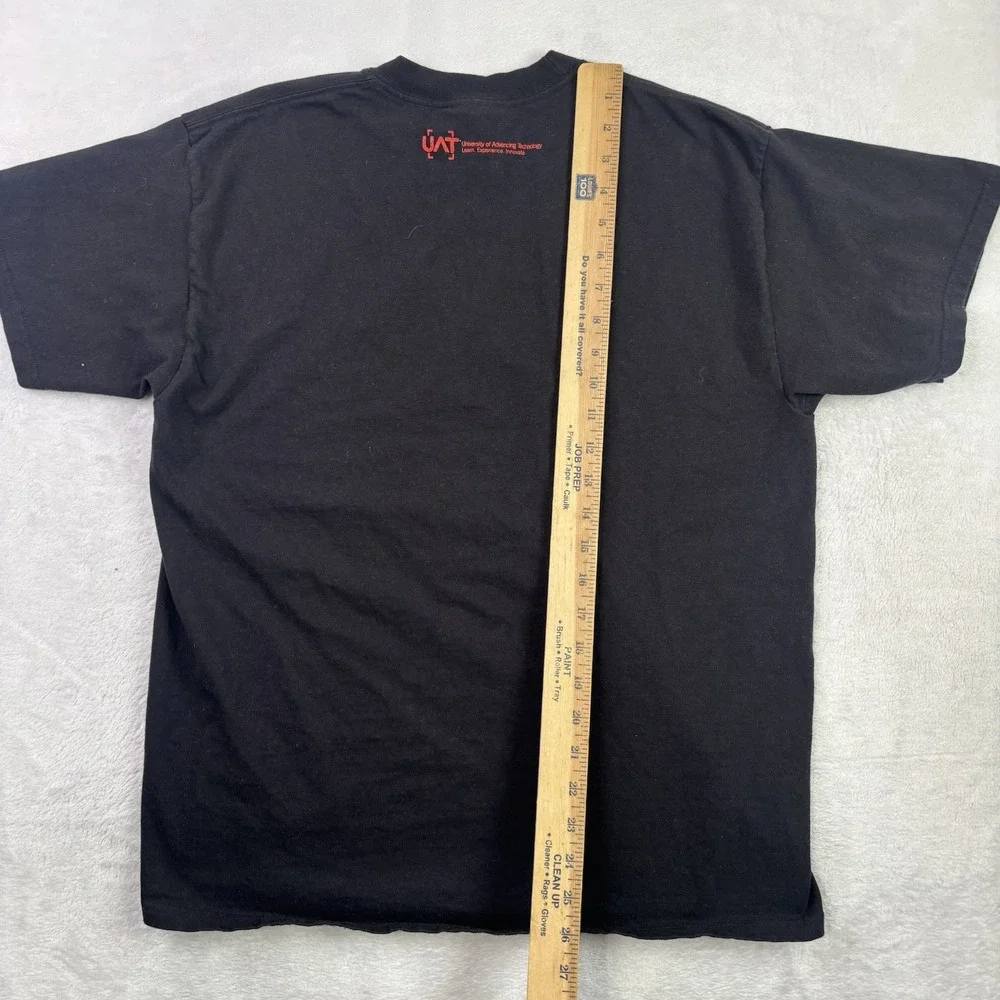 VTG Sexpert UAT University Advancing Technology Black SS Graphic Shirt Men's L